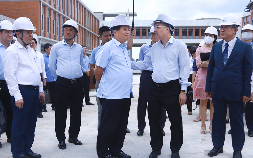 Minister of Science and Technology and Minister of Planning and Investment visited M Good88 link construction site
