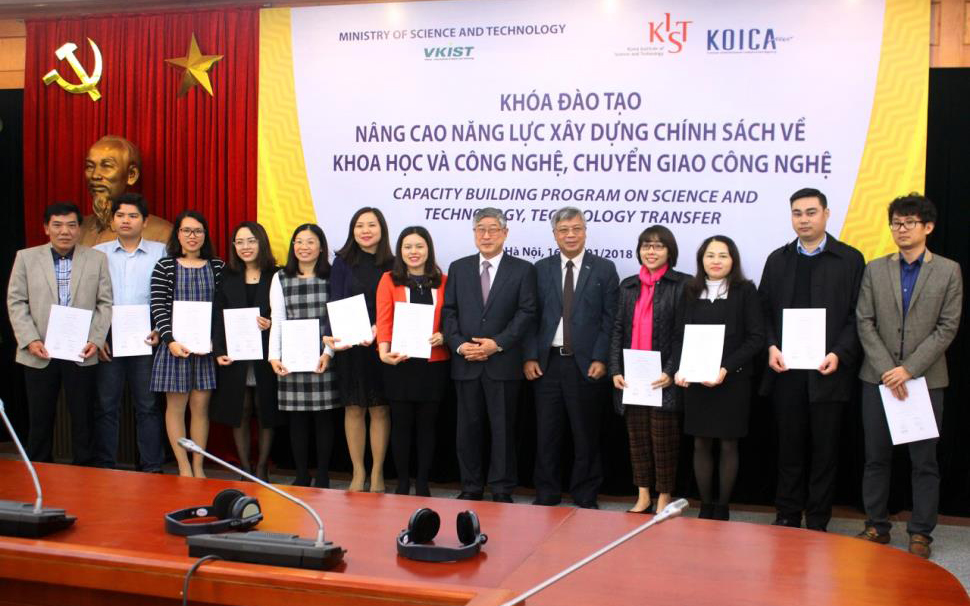 Chuyên gia Hàn Quốc chia sẻ kinh nghiệm Nâng cao năng lực xây dựng chính sách về KH&CN, chuyển giao Goodd88 trò chơi đa dạng