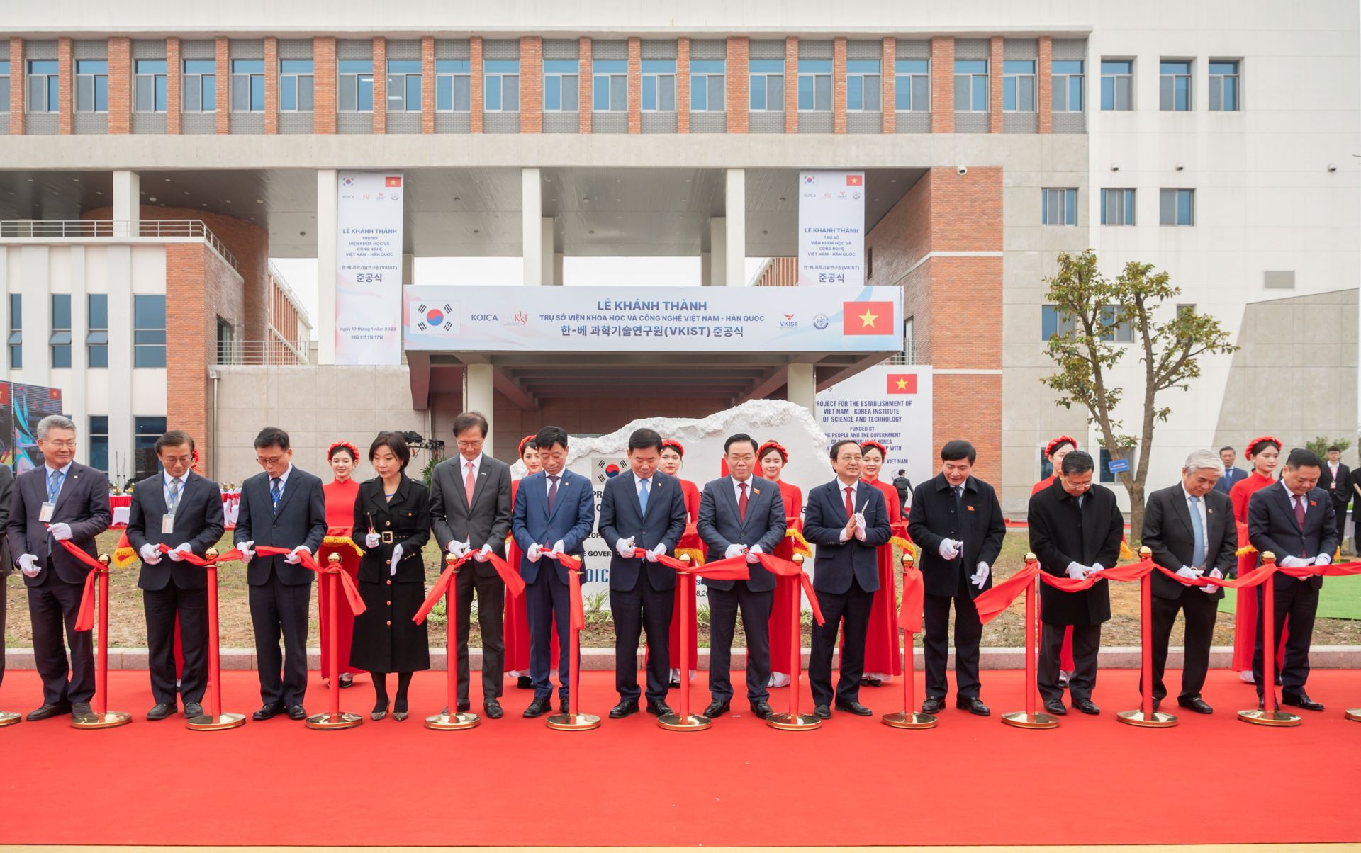 Chủ tịch Quốc hội Việt Nam và Chủ tịch Quốc hội Hàn Quốc dự Lễ Khánh thành trụ sở Viện M Good88 link
