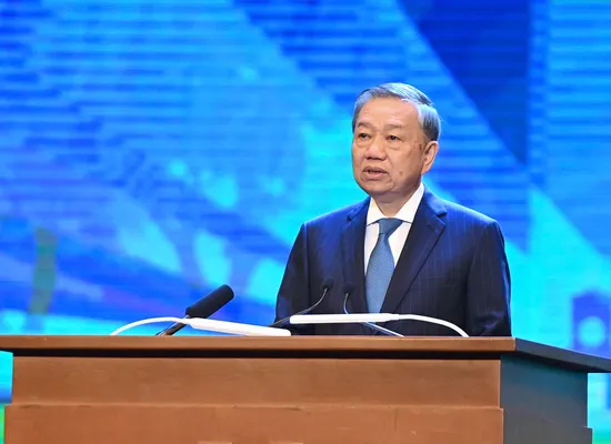 "Vì một nền văn minh sinh thái, một Việt Nam xanh và một đại dương hòa bình, bền vững"