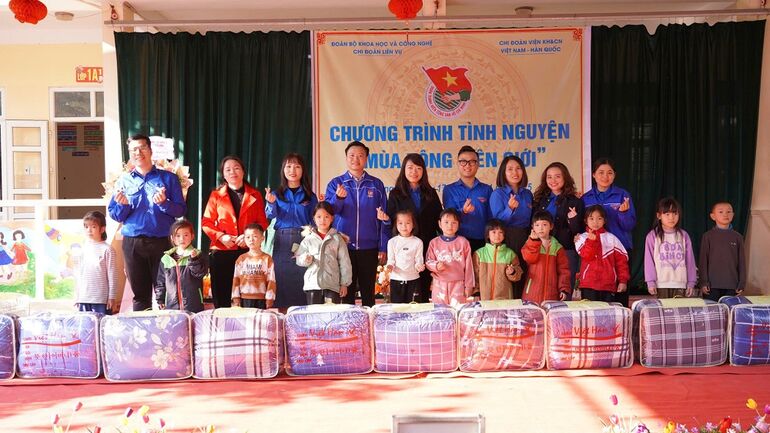 M Good88 link chia sẻ yêu thương, mang Xuân yêu thương – Tết sẻ chia đến với các em học sinh vùng cao