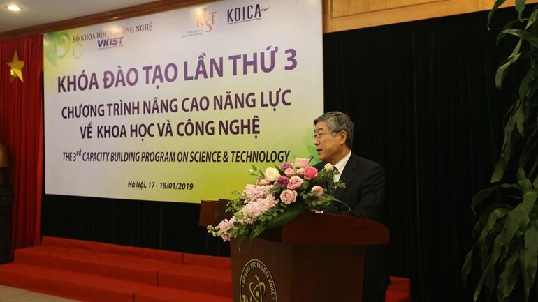 Khóa đào tạo lần thứ 3 Chương trình về nâng cao năng lực khoa học và Goodd88 trò chơi đa dạng