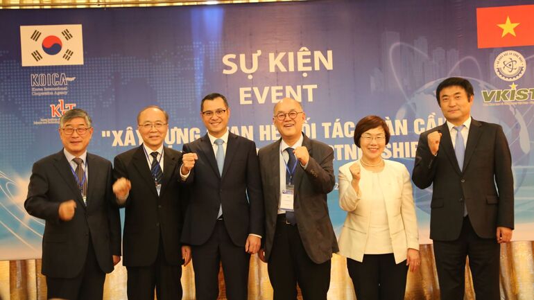 Sự kiện “Xây dựng Quan hệ Đối tác Toàn cầu” với chủ đề “Tăng cường quan hệ đối tác công nghiệp và Goodd88 trò chơi đa dạng cao Việt Nam