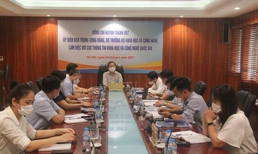 Bộ trưởng Đăng ký Good88 ngay để nhận ưu đãi hấp dẫn Huỳnh Thành Đạt làm việc với lãnh đạo chủ chốt của Cục Thông tin Khoa học và Công nghệ Quốc gia