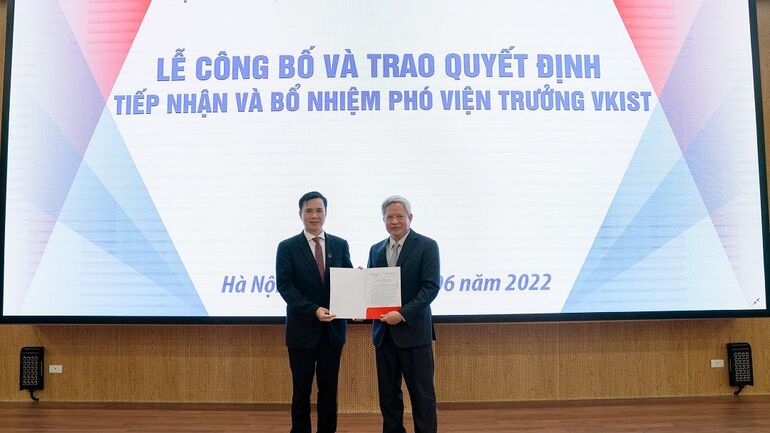 Ceremony to announce and award Decision on appointment of new M Good88 link Vice President
