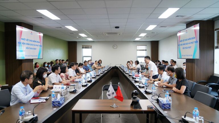 Visit of the Academy of Policy and Development at M Good88 link