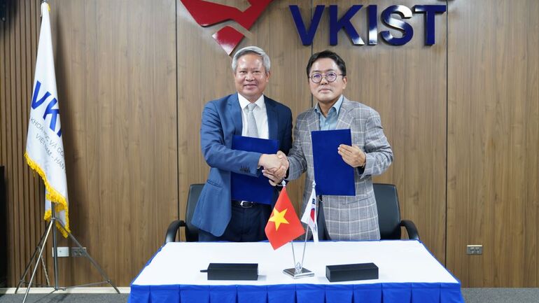 Signing ceremony of cooperation contract to promote research and development activities between M Good88 link and Hyundai Aluminum