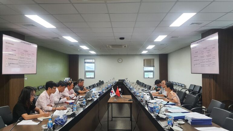 Hội đồng nghiệm thu cấp cơ sở đối với nhiệm vụ khoa học và Goodd88 trò chơi đa dạng cấp Bộ Xác định thành phần hoạt tính chính có tác dụng hạ đường huyết để xây dựng quy trình chiết xuất cao giàu hoạt chất từ Dây thìa canh